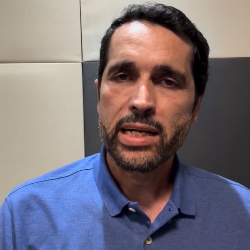 Pastor Paulo Júnior Confessa Erros e Anuncia Afastamento do Ministério