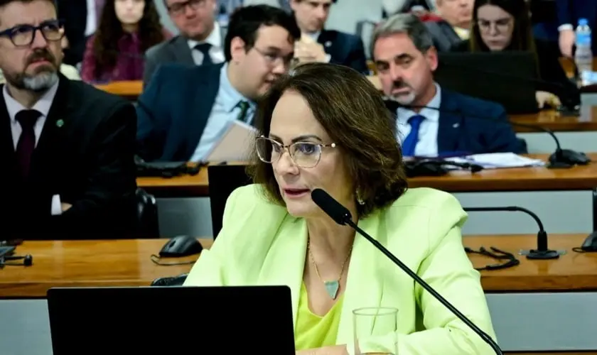 Senado aprova projeto que proíbe aborto após a 22ª semana de gestação