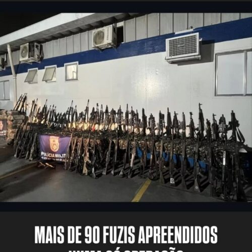 Maior operação da história do Rio apreende mais de 100 fuzis e deixa 64 mortos